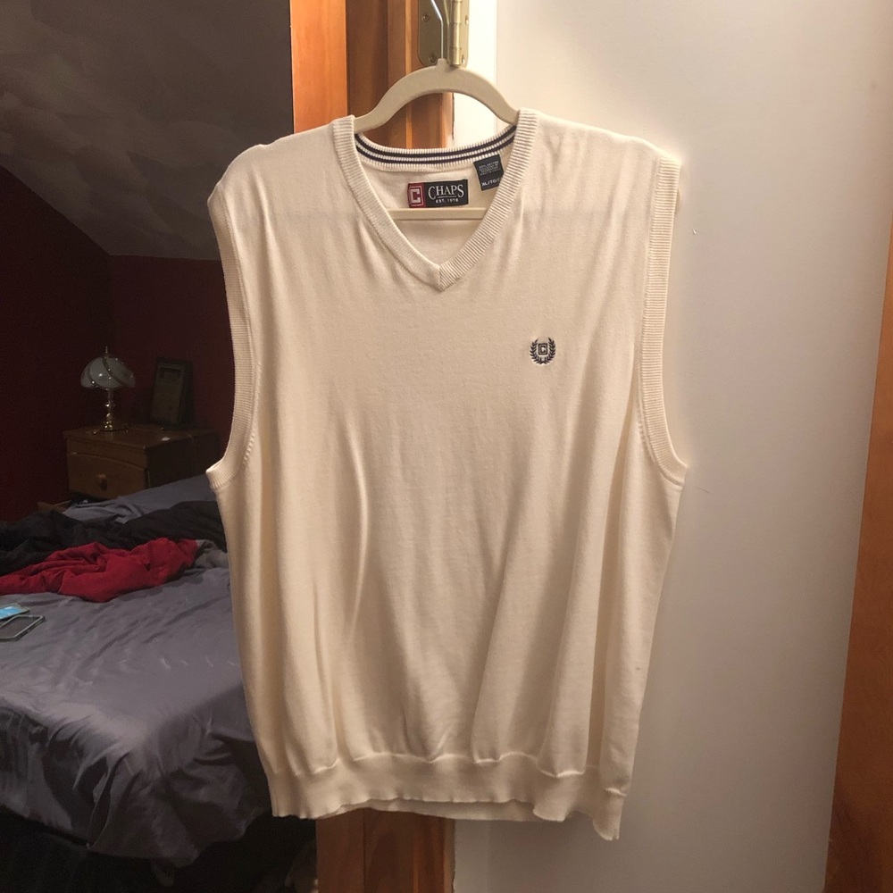 Chap’s Men’s sweater vest
